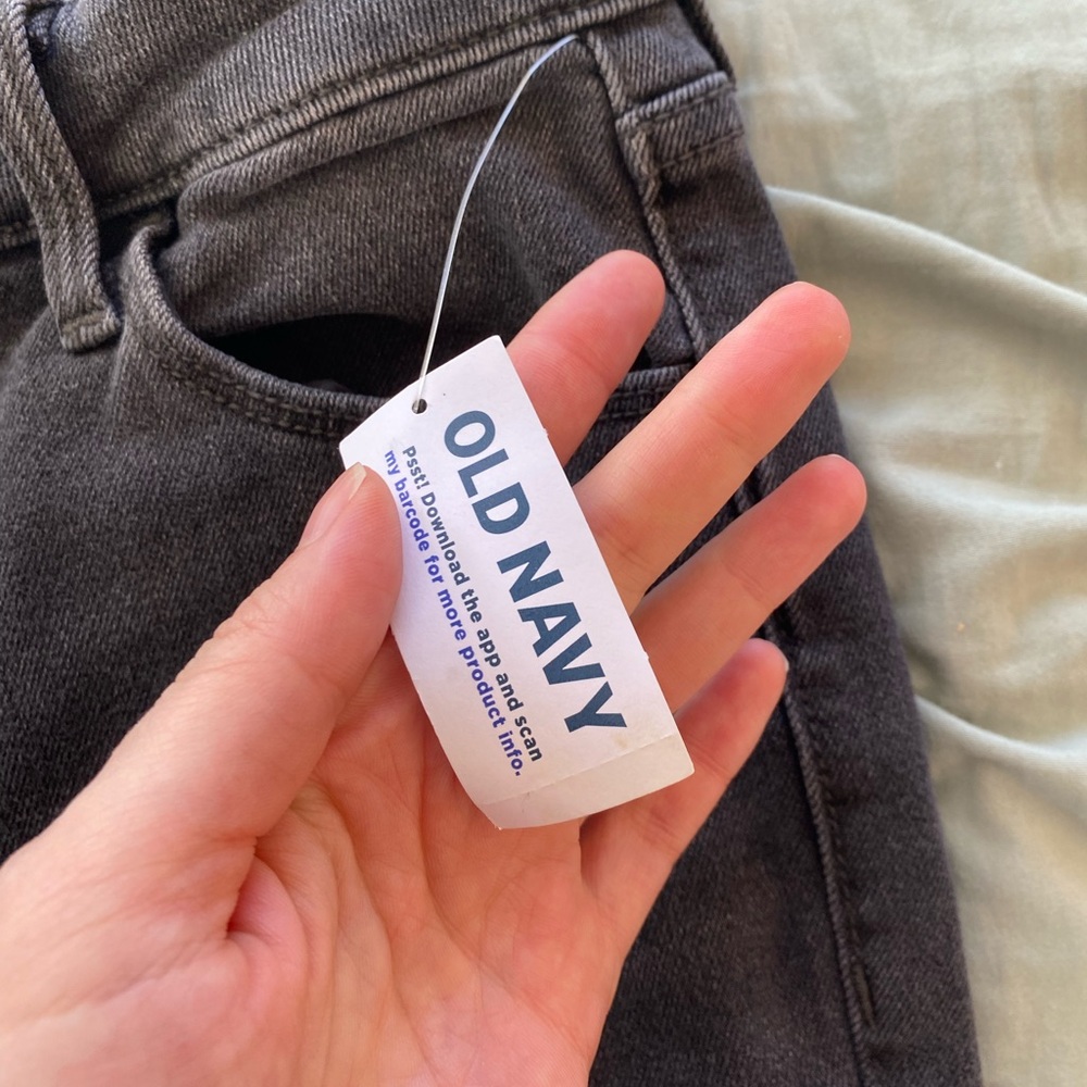 Old Navy High Rise Wow Jeans - Picture 6 of 6